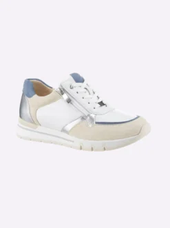 Sneaker im Mix aus Glatt- und Veloursleder