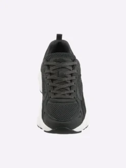 Sneaker mit Mesh