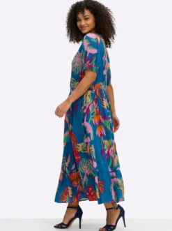 Sommerkleid mit tropischem Print