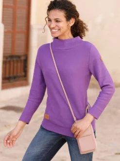 Stehkragenpullover mit Linksstrick-Muster