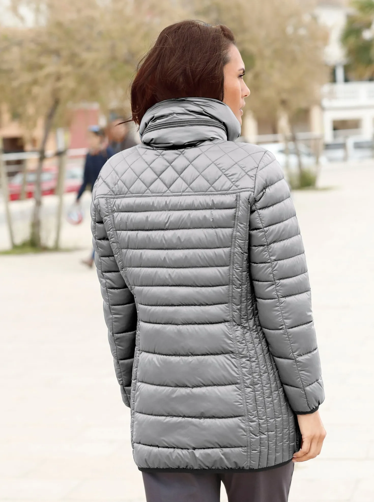 Steppjacke mit dezentem Glanz