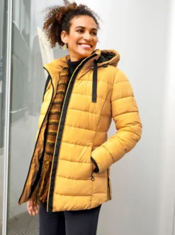 Steppjacke mit elastischer Kontrast-Paspelierung