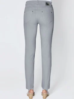 Stretch-Jeans in Röhren-Form