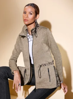 Strickfleecejacke mit Leo-Akzenten