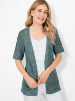 Strickjacke in Ajourstrick