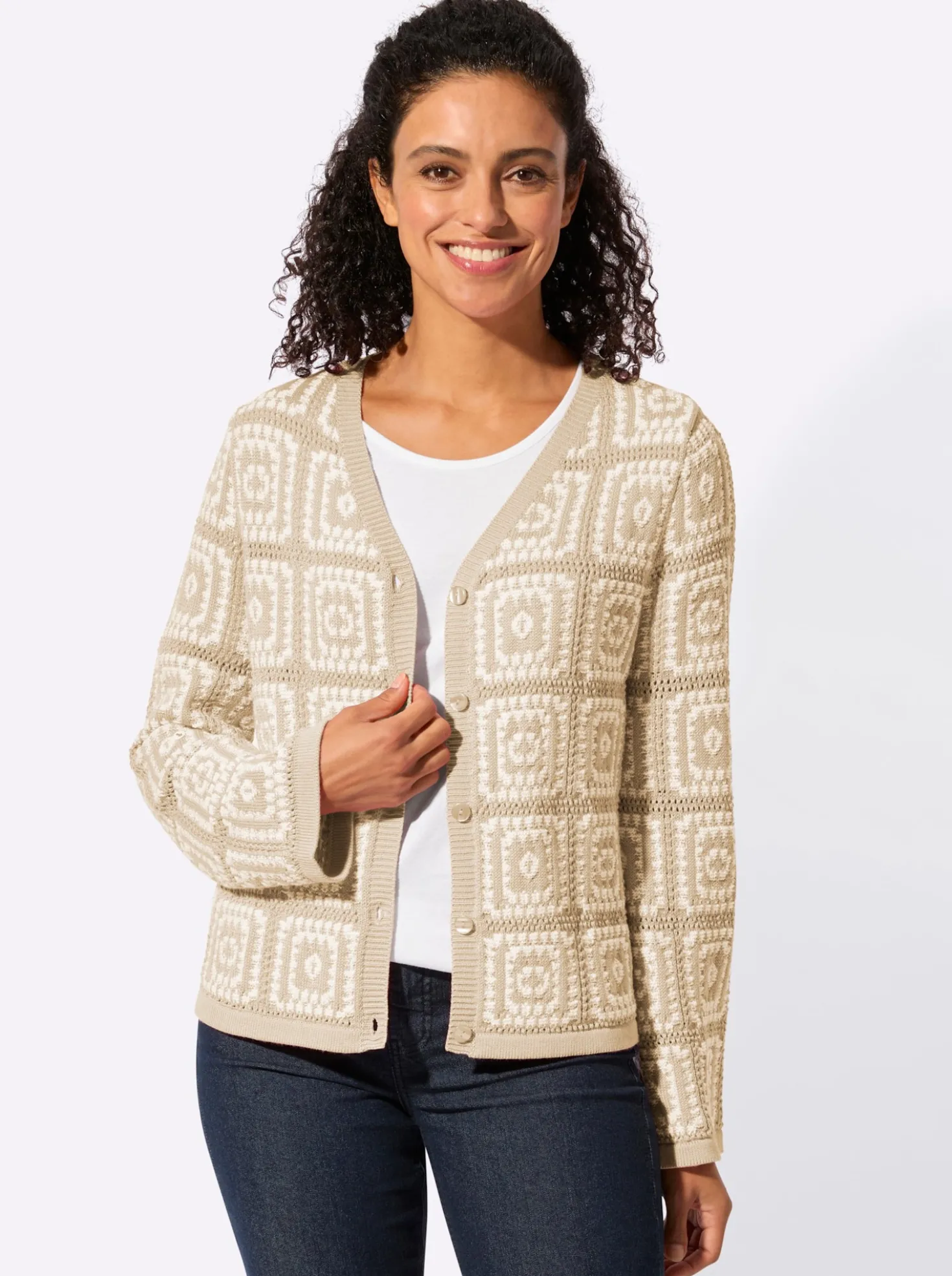 Strickjacke in Häkel-Optik