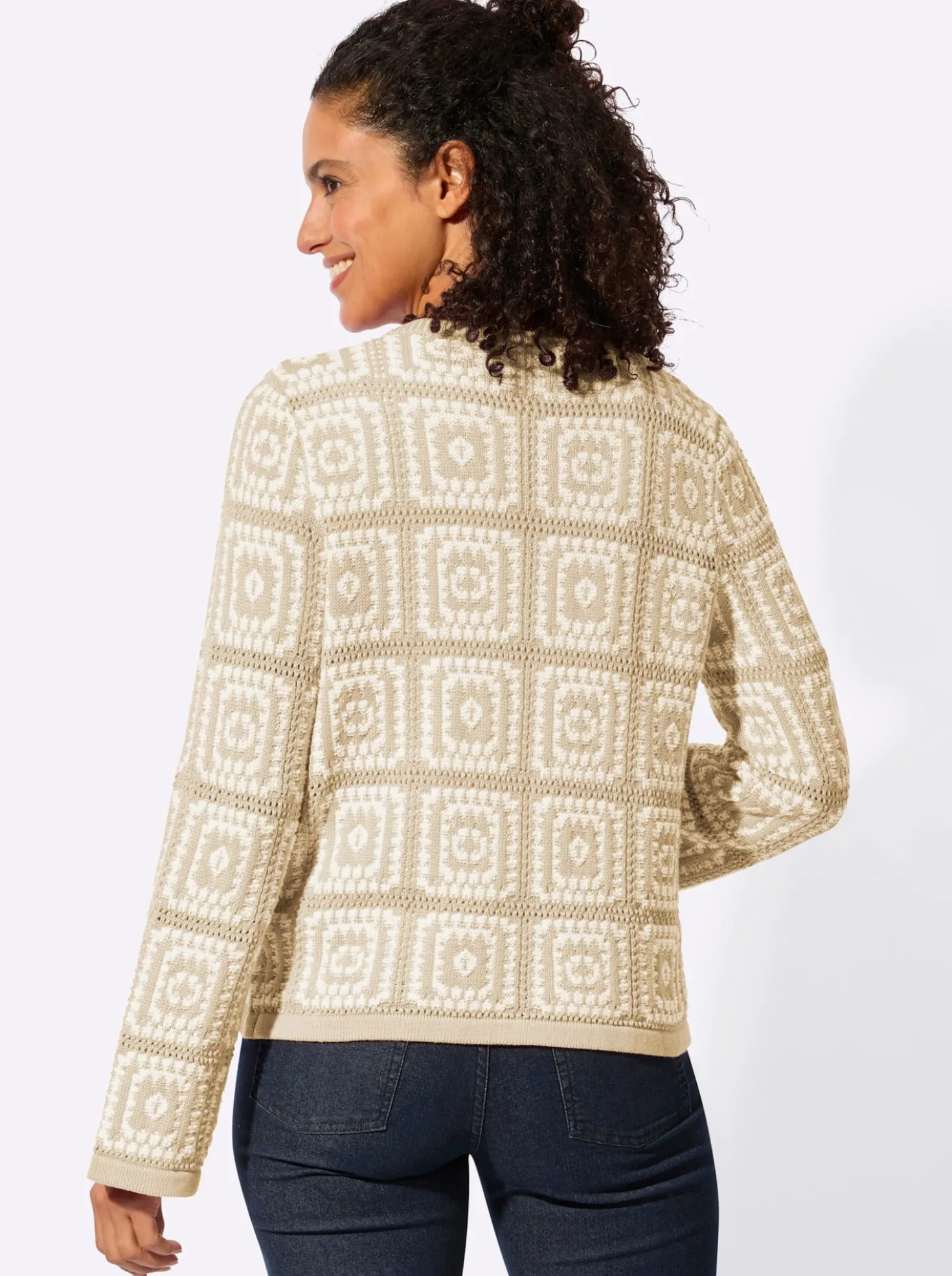 Strickjacke in Häkel-Optik