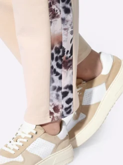 Sweathose mit Animal-Details