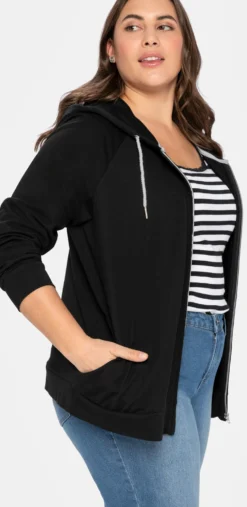 Sweatjacke mit Kapuze
