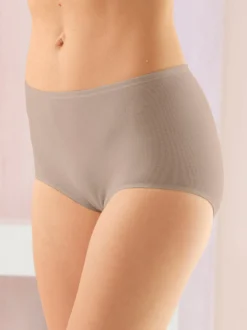 Taillenslip mit hoher Beinhöhe