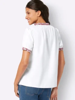 Trachtenbluse mit Rüschen-Verzierung