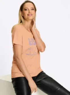 T-Shirt mit gebogtem Ausschnitt