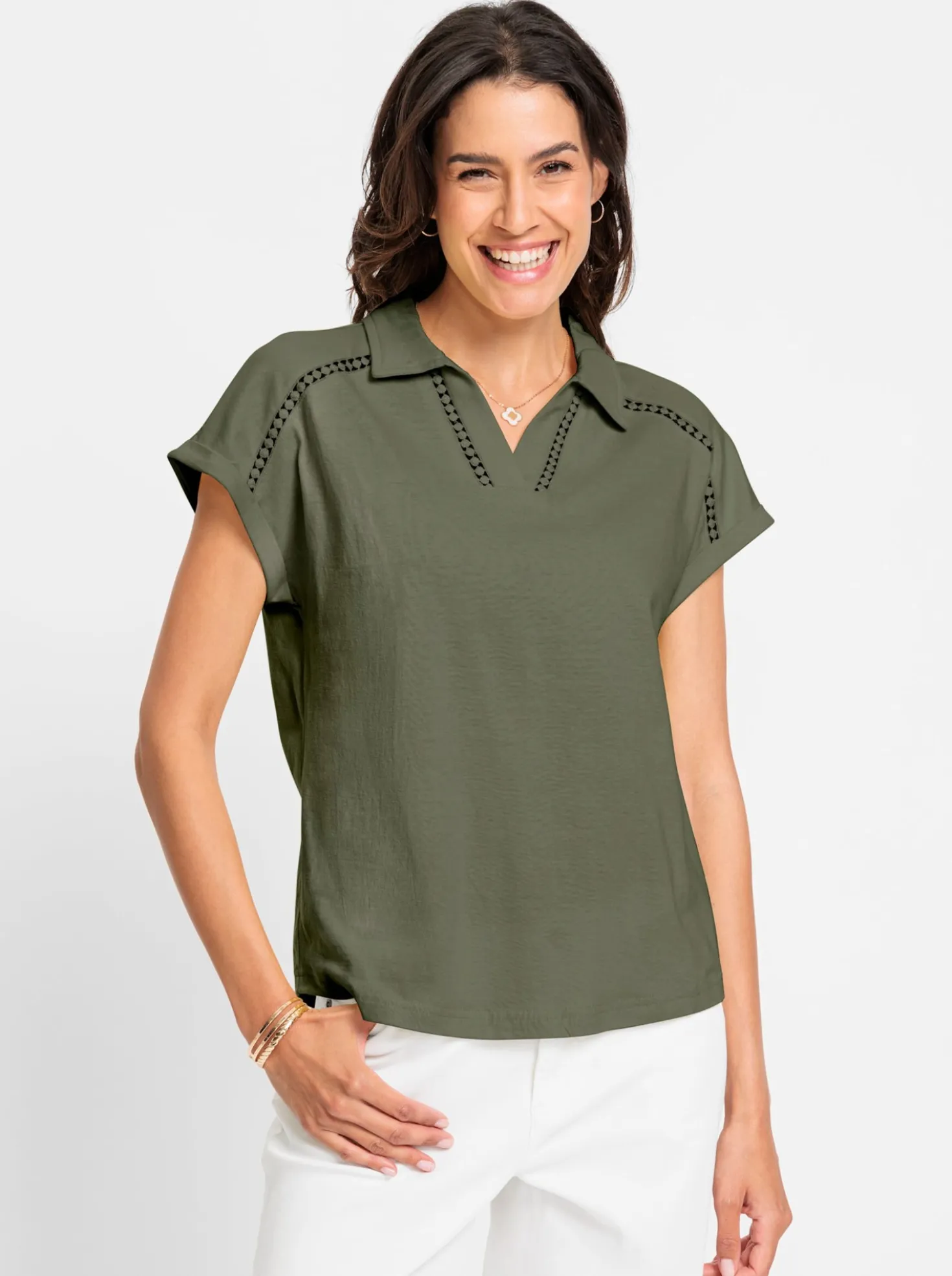V-Shirt mit transparentem Spitzenband an der Schulter