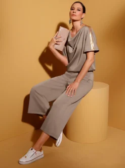 Wasserfallshirt mit überschnittenen Schultern