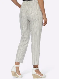 Webhose mit Jacquard-Muster