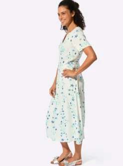 Webkleid in Bahnenform