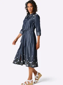 Webkleid mit Blüten-Stickerei