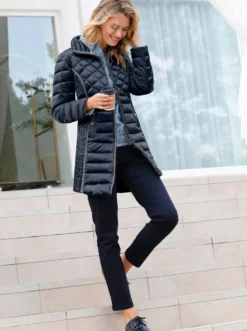Winterjacke in Changeant-Qualität, leicht schimmernd