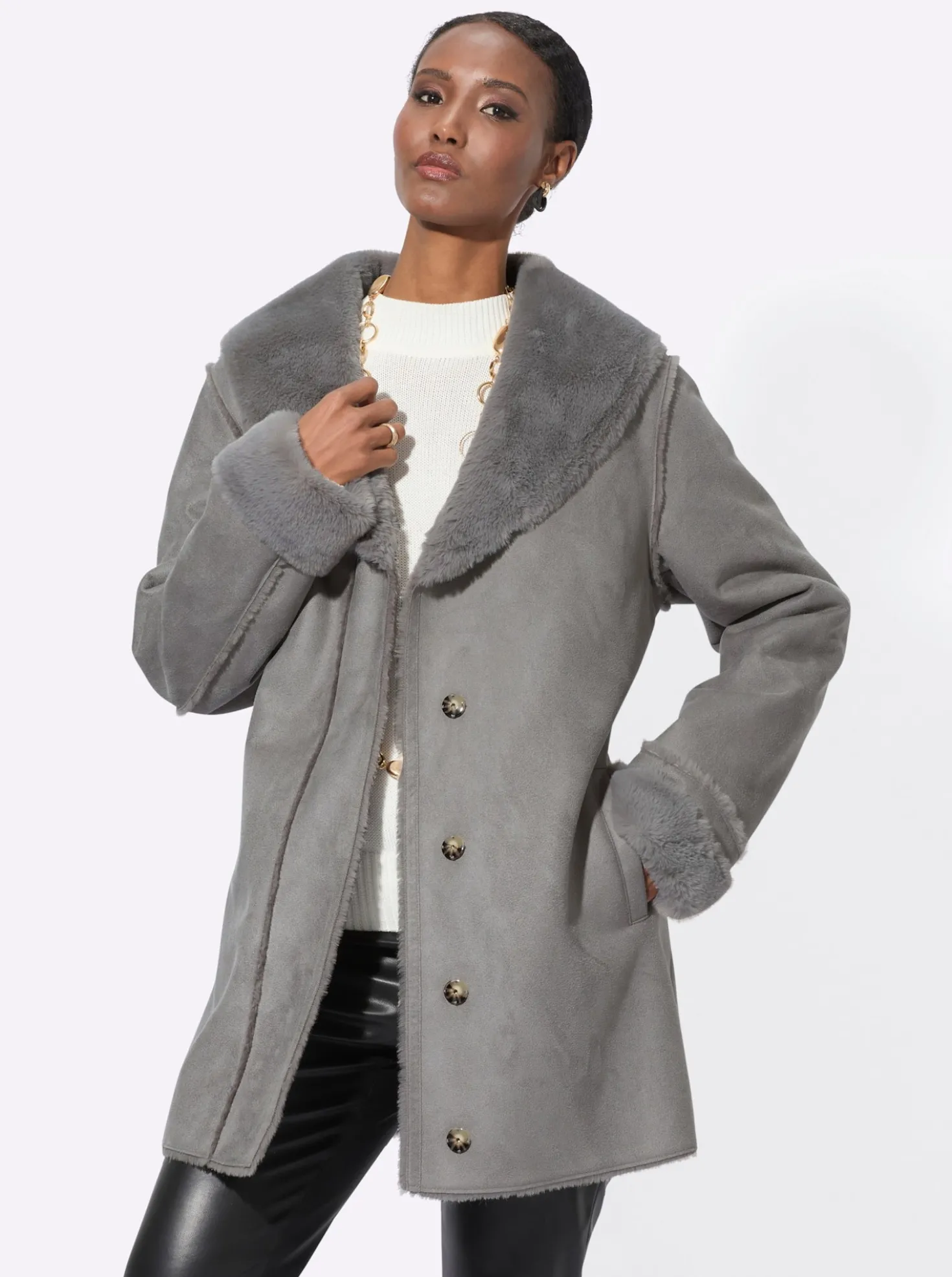 Winterjacke in Lammfell-Optik