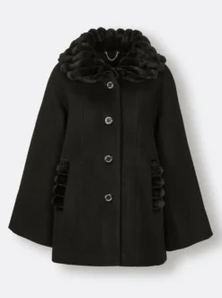 Wolljacke mit Pelzimitat-Besatz